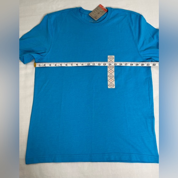 St. John's Bay Mens Crew Neck Short Sleeve T-Shirt Medium New - Picture 3 of 4